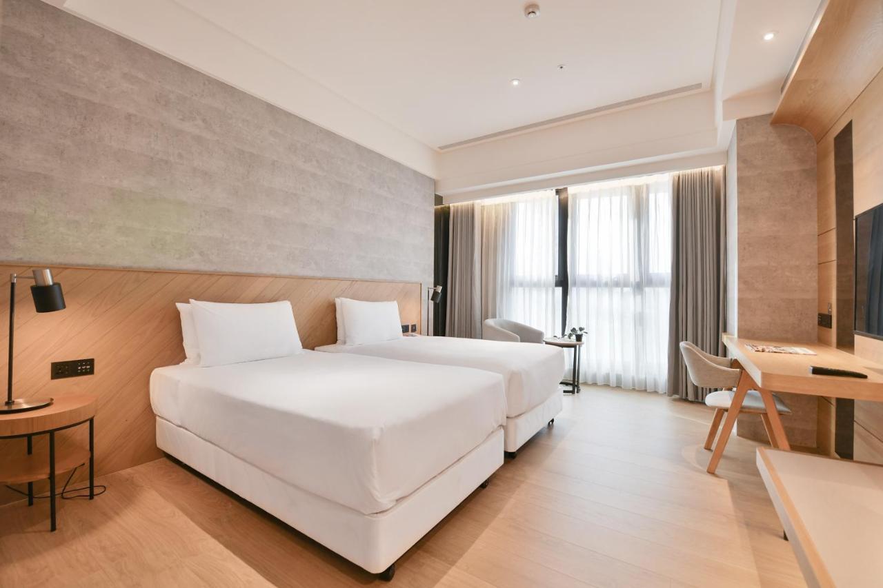 Check Inn Select New Taipei Sanchong Exteriör bild
