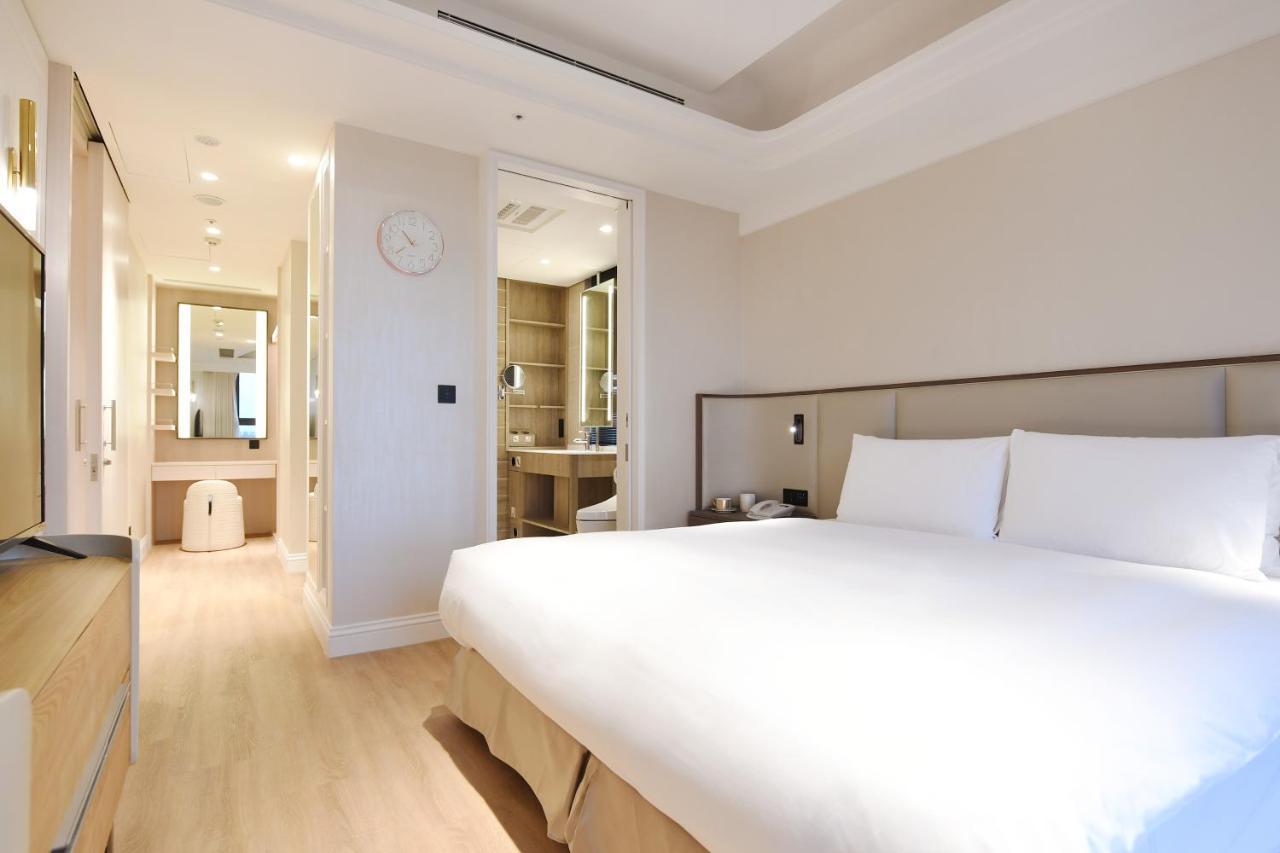 Check Inn Select New Taipei Sanchong Exteriör bild