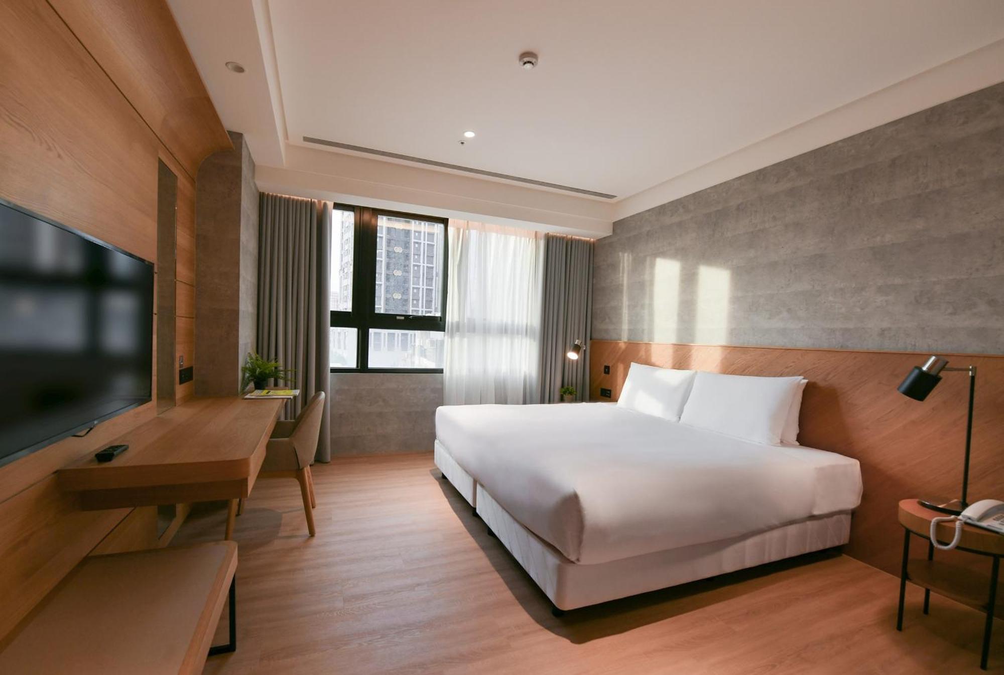 Check Inn Select New Taipei Sanchong Exteriör bild