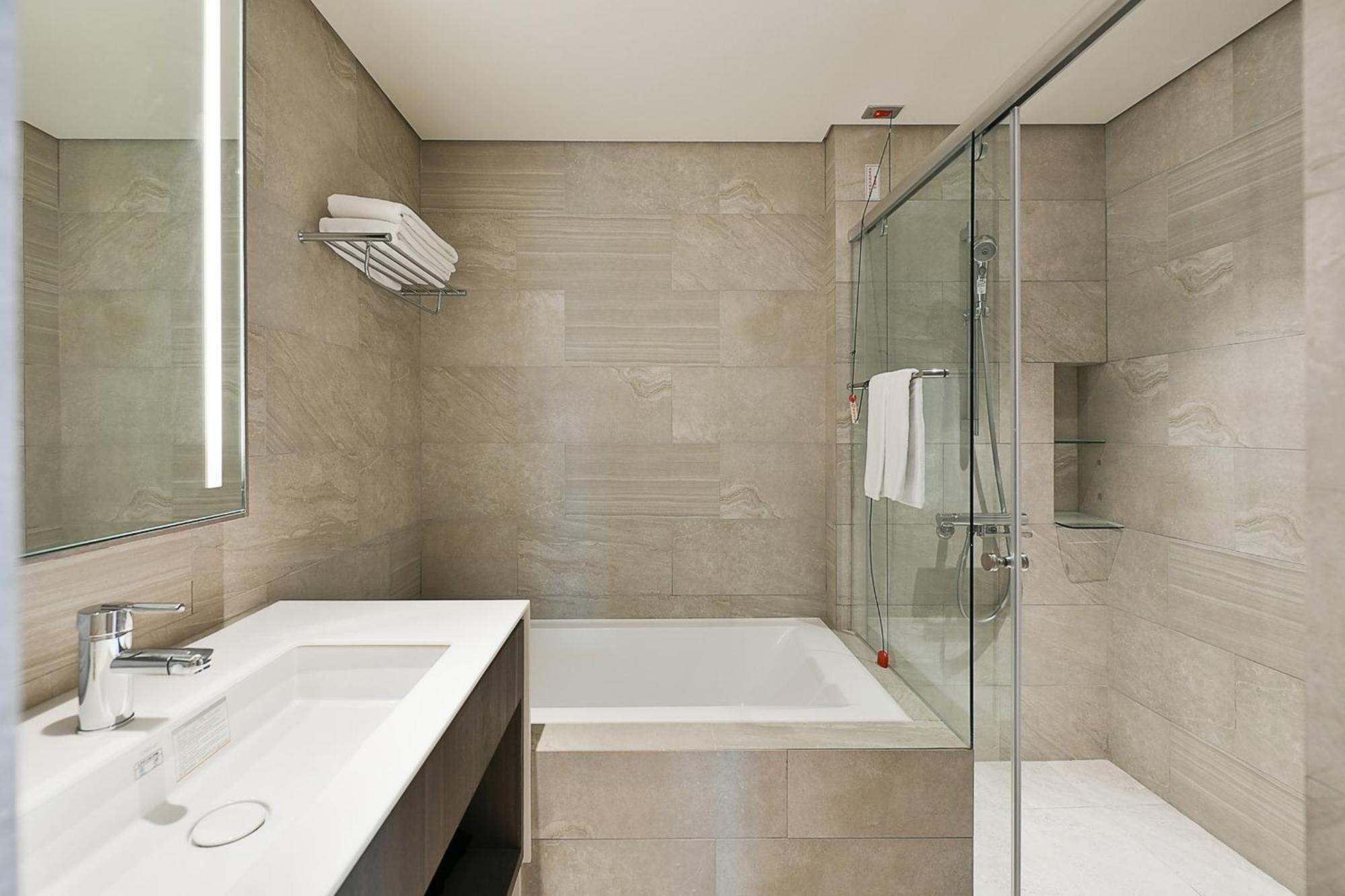Check Inn Select New Taipei Sanchong Exteriör bild